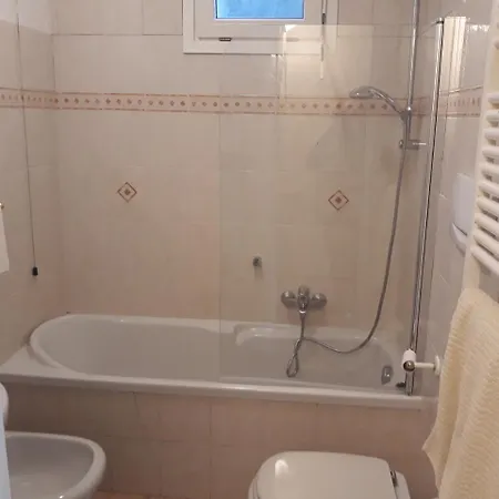 Apartment Alcova *